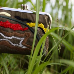 橄欖綠手工刺繡口金包：圖片 8