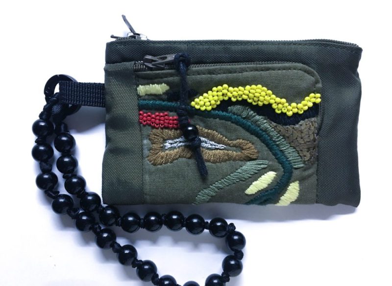 橄欖綠手工刺繡拉鍊零錢包