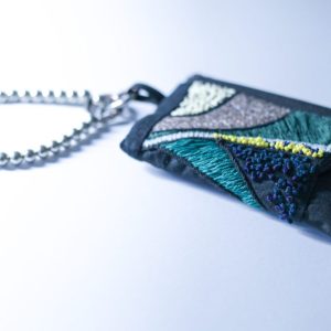 黑色彩珠手工刺繡拉鍊零錢包：圖片 4