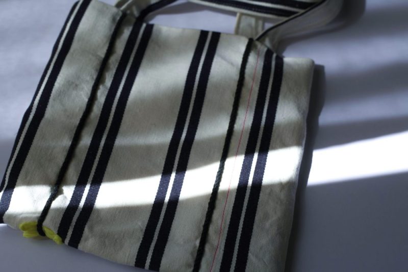 米色條紋手工刺繡環保袋