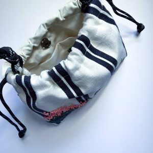 米色條紋手工刺繡束口袋no.2：圖片 4