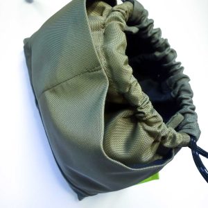 斜紋棉軍綠色手工刺繡束口袋：圖片 4