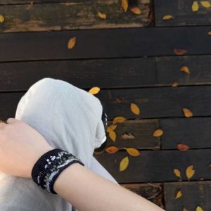 手工刺繡寬/黑綠珠銀亮片手環：圖片 6