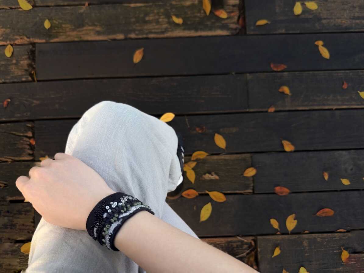 手工刺繡寬/黑綠珠銀亮片手環：圖片 6