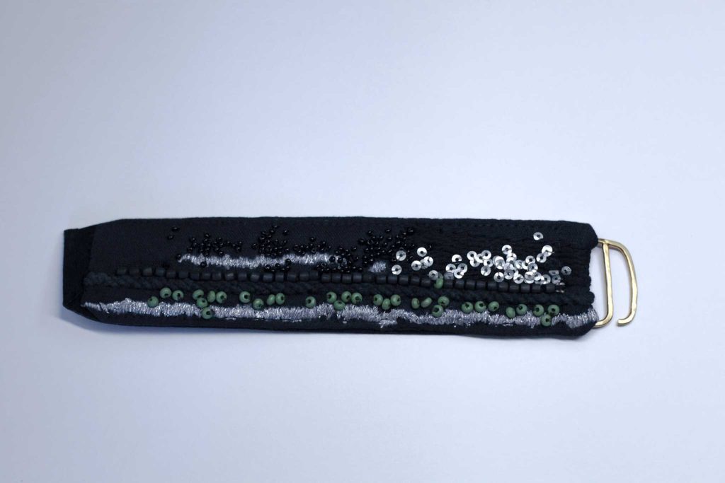 手工刺繡寬/黑綠珠銀亮片手環